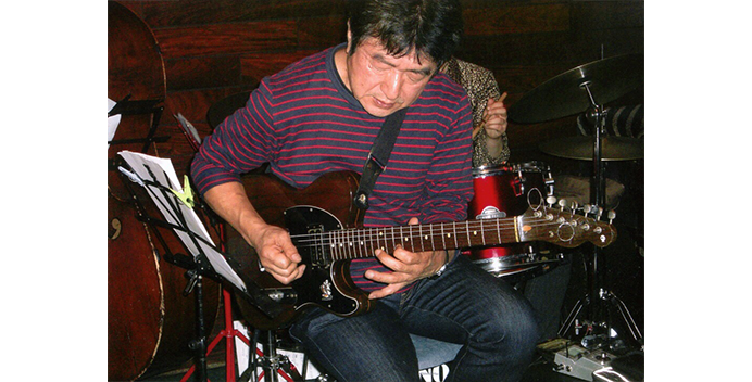 teacher_main_guitar_松井洋